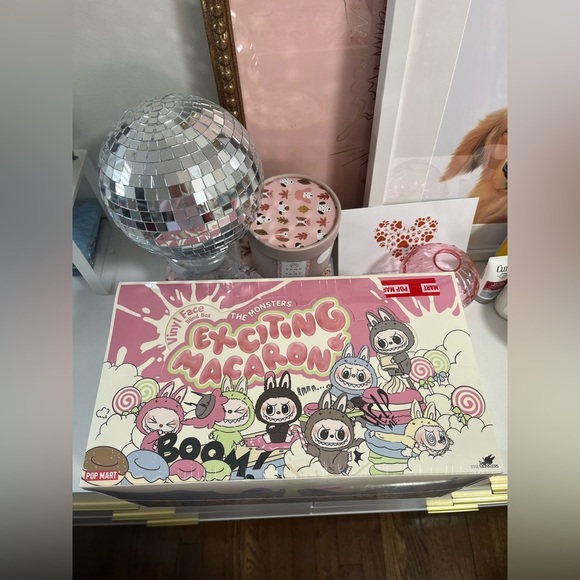 Labubu The Monsters - Exciting Macaron Vinyl
Face - SOYMILK - Picture 3 of 5